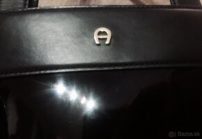 Aigner Female Cavallina Handbag s Embossed Black PC 599,- € - 6