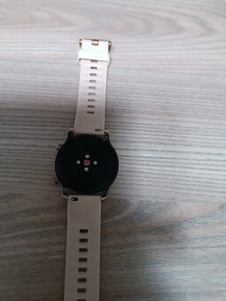 Predám ľahké smart hodinky Amazfit GTR - 6