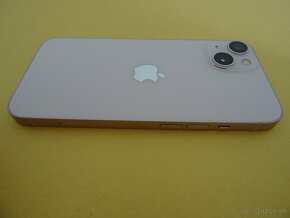 iPhone 13 256GB PINK - ZÁRUKA 1 ROK - VELMI DOBRY STAV - 6