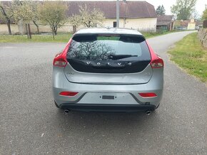 Volvo V40 D3 2.0 D 140.769 km - kroupy - 6