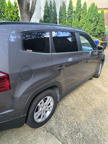 Predam 7 miestne Chevrolet Orlando 2012 - 6