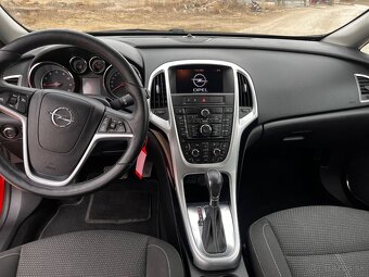 Opel Astra J 1.6 Turbo - 6