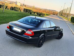 Mercedes-Benz trieda E 220 CDI W211 Facelift Avantgarde - 6