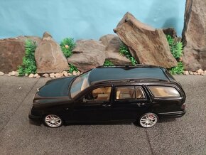 prodám model 1:18 mercedes benz e class combi - 6