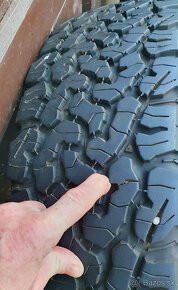 Predám 2 ks BF Goodrich All Terrain 215/65 R16 - 6