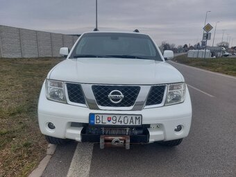 Nissan PATHFINDER 2.5 dCi 4x4 - 6