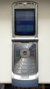 Predám Motorolu Razr V3 Silver... - 6