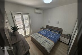 PRIVLAKA - trojizbový apartmán 20 m od mora - 6