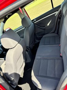 VW Golf 5 1,6i - 6