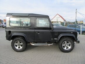 Land Rover Defender SVX - 6