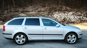 Škoda Octavia Combi 2.0 TDI DSG - 6