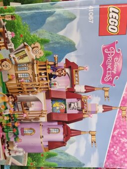 LEGO Disney Princess 41067 Bella a čarovný hrad - 6