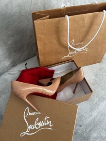 Louboutin pigale —-70€ - 6