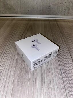 Apple AirPods 4 - 6