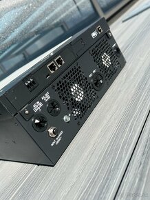 Ostrovný menič Axpert VM III 5000W/48V, 1x MPPT, BMS - 6