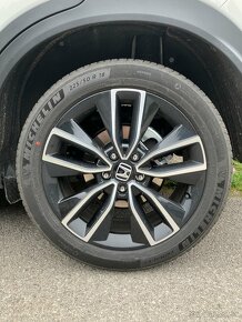 Predám skoro nové letné pneu Michelin Primacy 4 225/50 R18 - 6