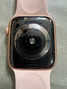 Apple Watch 5 ružové - 6