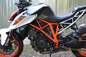 KTM 1290 SUPER DUKE R - 6