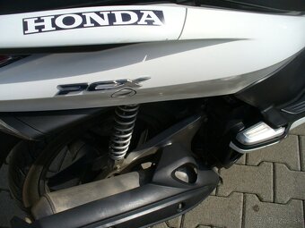 Honda PCX 125 i - 6