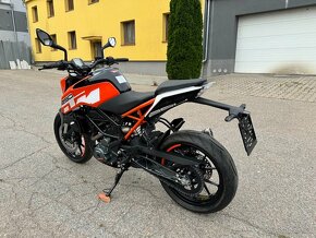 2017 KTM DUKE 250 ABS prodej na ND, naj. 7 km - 6