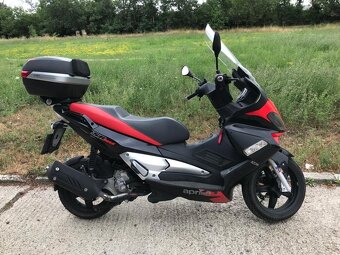 aprilia sr max 300 - 6