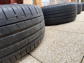 255/55 r19 Pirelli p Zero - 6