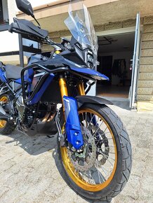 Suzuki v-strom 800 DE - 6