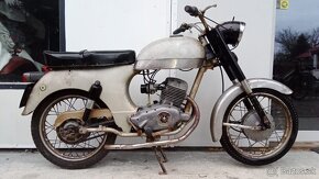 Laverda 200 Twin, 200cc OHV - 6