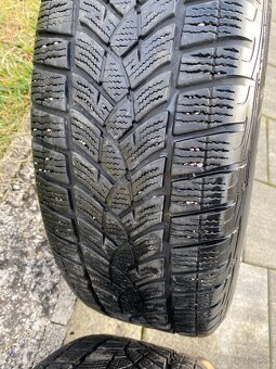 Zimné pneu 215/65 R17 - 6