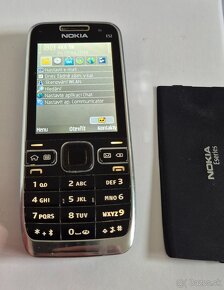 Nokia E52 - komplet s krabicou - 6