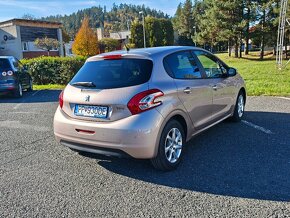 Peugeot 208 style 2014 - 6