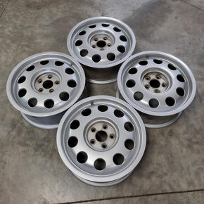 ALU AUDI disky 5x100 R15 ET38 - 6