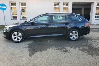 ŠKODA SUPERB COMBI 2.0 CRTDI 140KW DSG 4X4 - 6