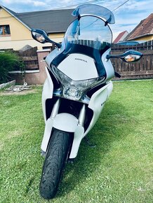 HONDA VFR 1200F DCT V4 AUTOMAT/MANUÁL 2010 - 6