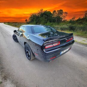 DODGE CHALLENGER R/T 5.7 V8 2023/3 28800km - 6