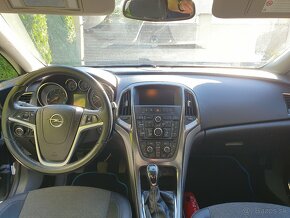 Predám OPEL ASTRA 1.7 CDTI Start/Stop 2012 - 6