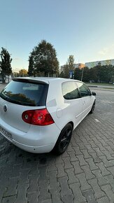 Volkswagen Golf 2.0 TDI Comfortline - 6