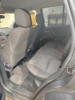 Land Rover Freelander 2.0 - 6