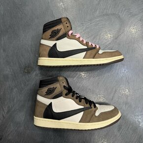 Nike x Travis Scott x Air Jordan 1 High TP SP - 6