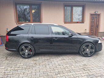 ŠKODA OCTAVIA COMBI 2 VRS 2.0 TDI - 6