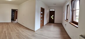 Byty, apartmány, garsonka - 6