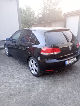 Volkswagen Golf 2.0 TDI - 6