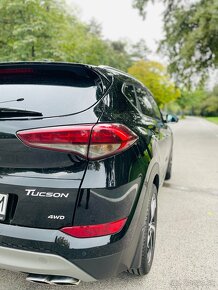 Hyundai Tucson 2,0CRDI  136kw 4x4 2018/3 114999km - 6