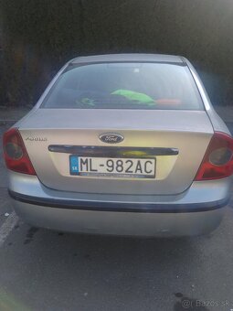 FORD FOCUS 1.6 - 6