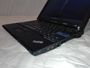 Lenovo. i5. 12,1" LED. 6 GB. 256 GB SSD. - 6