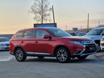 Mitsubishi Outlander 2.2 DI-D Intense 4WD 7Miest - 6