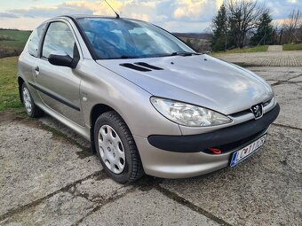 Peugeot 206 1,1 benzín 2. Majiteľ SR - 6