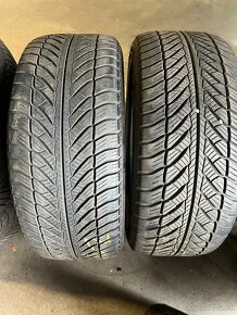 Predám Goodyear ULTRA GRIP 8 245/45 R18 100V - 6