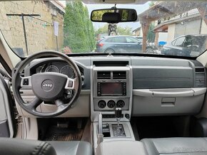 Jeep Cherokee 2.8CRDI - 6