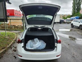 Škoda Octavia Combi 2.0 TDI SCR Style - 6